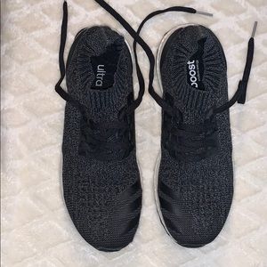 Never worn Adidas Ultra Boost Uncaged Black